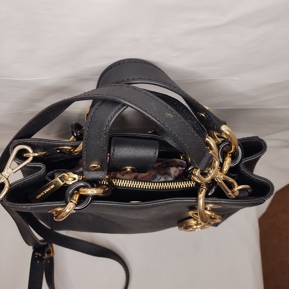 MICHAEL KORS BLACK LUXURY LEATHER CYNTHIA TOTE - Picture 7 of 10